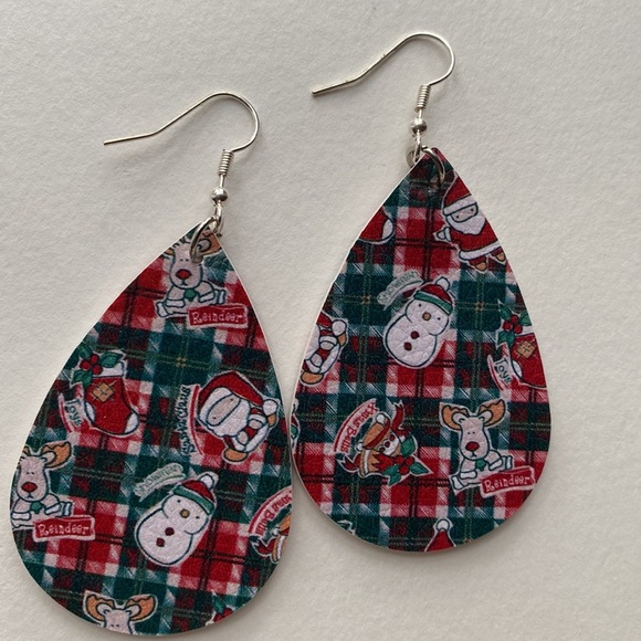 Faux Leather Christmas Holiday Earrings - Picture 1 of 3